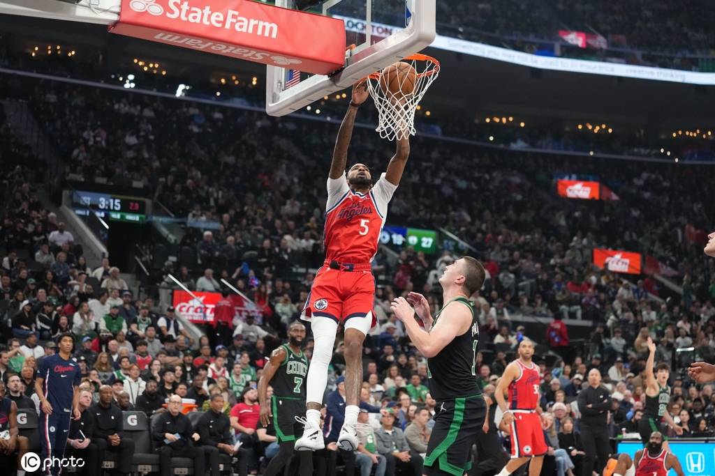 曝小琼斯右膝内侧副韧带二级扭伤 六周后复查